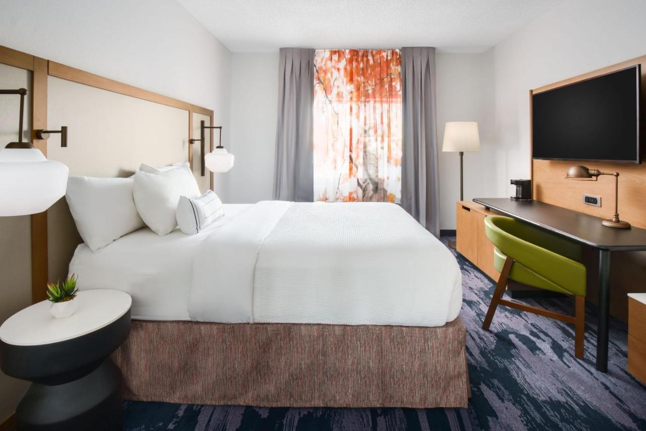 Fairfield By Marriott South Hotel 3*