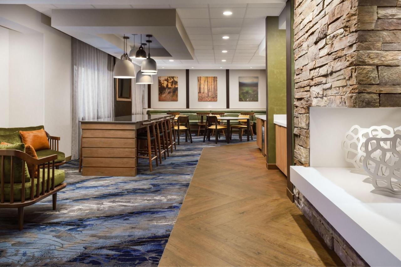 Hotel Fairfield By Marriott South 3*
