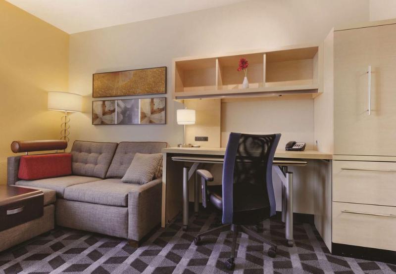 Hotel Fairfield By Marriott South 3*