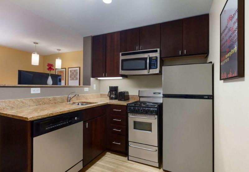 Hotel Fairfield By Marriott South 3*
